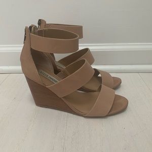 Steve Madden Karey wedges size 7
